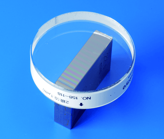 Image of optical flat, 12mm d=45mm,0,1µm .