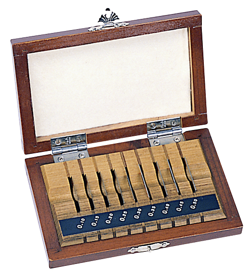 Image of gauge block set, metric, ins. cert., iso 9 blocks, grade 2, steel .