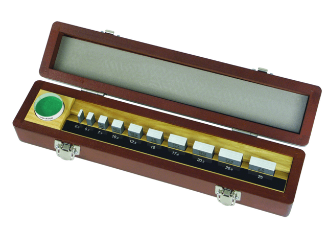 Image of gauge block set, metric, ins. cert., iso .