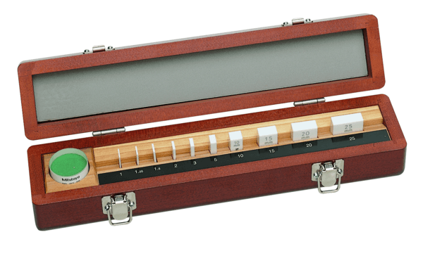 Image of gauge block set, metric, ins. cert., iso 10 blocks, grade 0, ceramic .