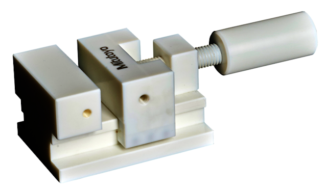 Image of precision vice, pet plastic 30mm clamping width .